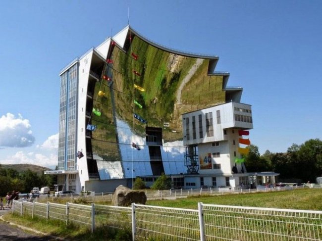 Самая большая солнечная печь в мире