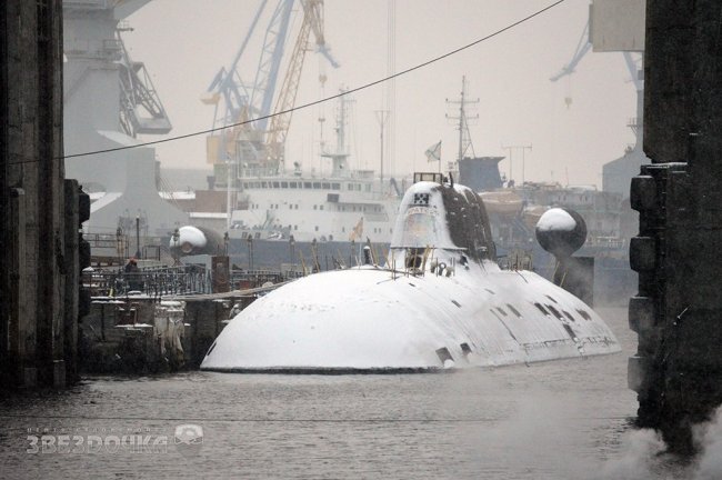     Транспортировка атомных подводных лодок "Братск" и "Самара"