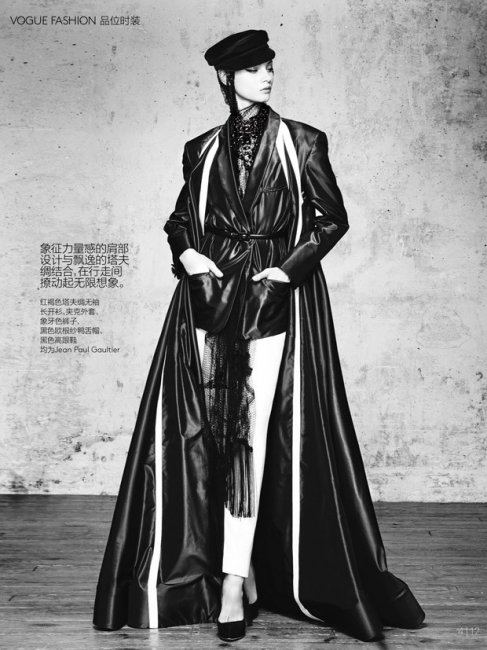 Анна Селезнева в Vogue China Collections