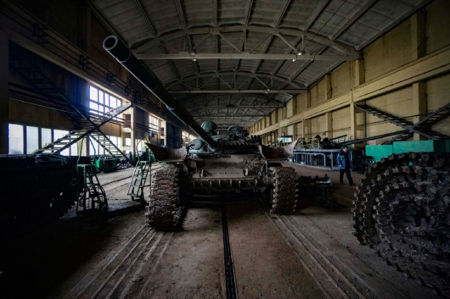 Как Украина реставрирует танки времен Холодной войны