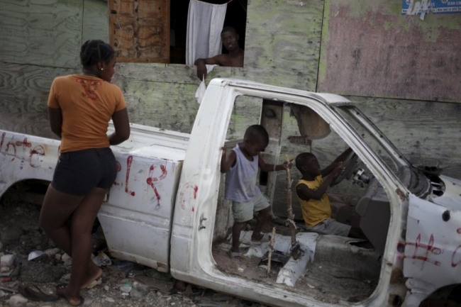 Кадры жизни людей в столице Гаити