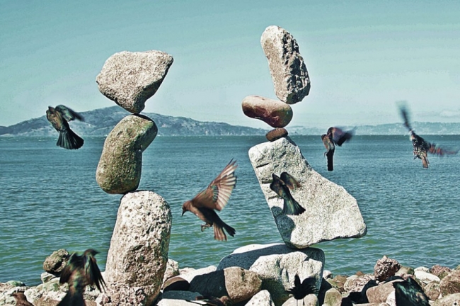 Коллекция сбалансировано установленных камней