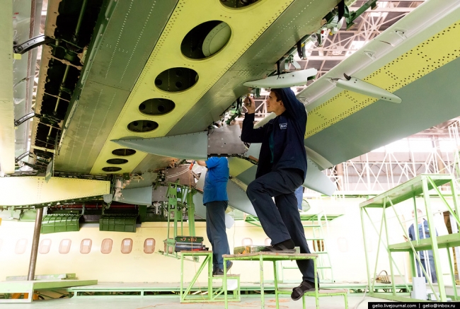 Производство самолётов Ил-96-300 и Ан-148