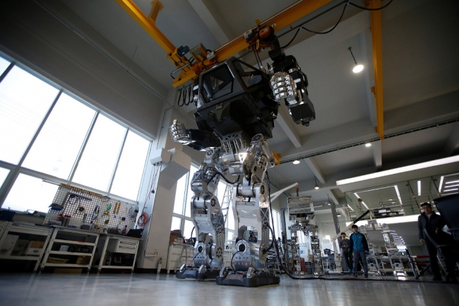 Пилотируемый робот «Метод-2» в стиле «Аватара»