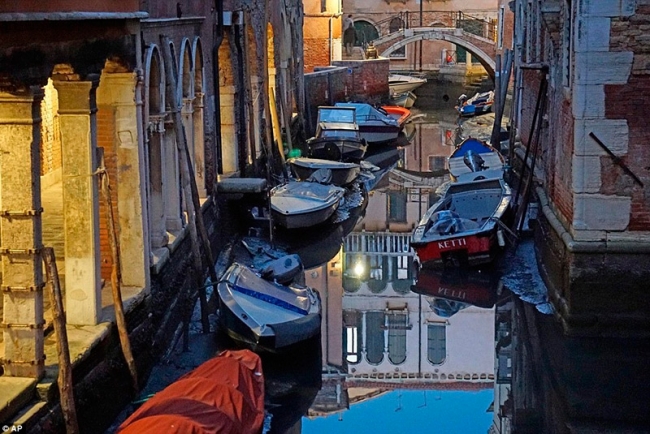 Венеция снова осталась без воды
