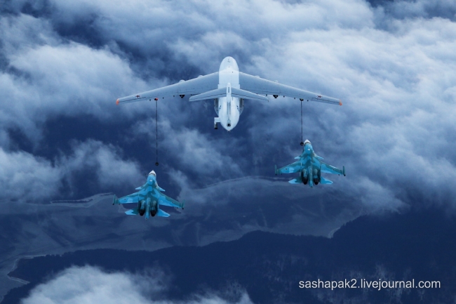 Самолеты 4-й армии ВВС и ПВО Южного военного округа — дозаправка над Сибирью