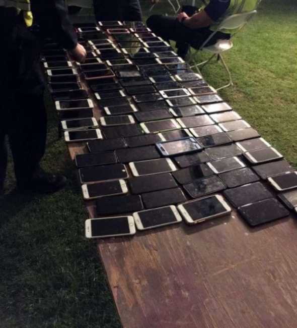 На фестивале «Коачелла» вор украл более 100 телефонов в течение дня (2 фото ...