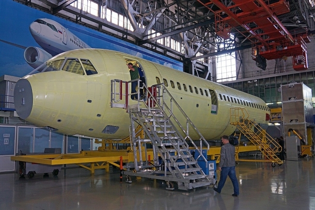 Сборка среднемагистральных пассажирских самолётов МС-21 на Иркутском авиационом заводе