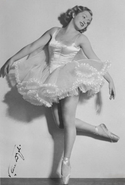 Франциска Манн – балерина, станцевавшая стриптиз у дверей газовой камеры
