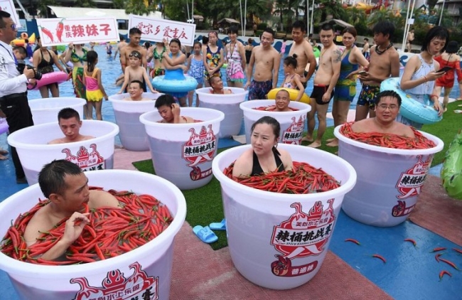 Конкурс по поеданию перца чили в Китае