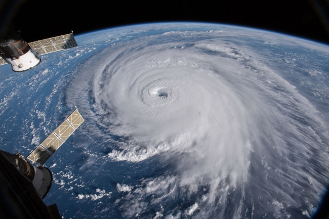Ураган «Флоренс»: вид из космоса