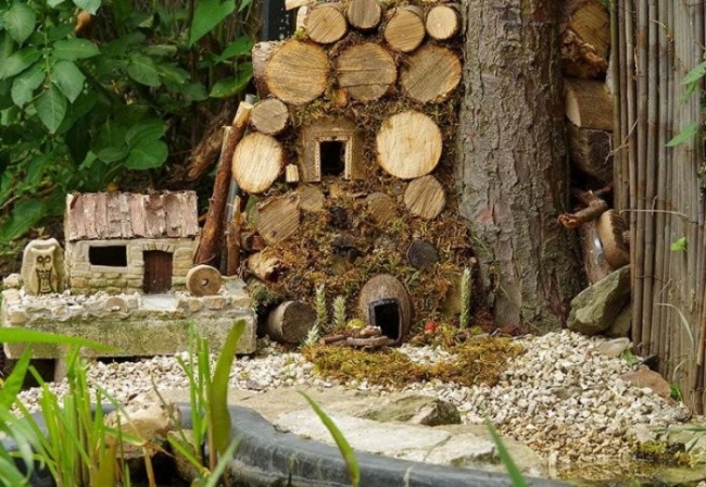 Британец построил в саду мышиную деревню (20 фото)