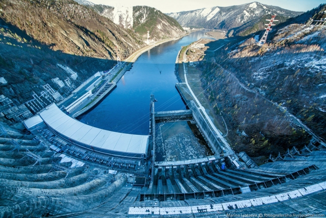 Самая большая ГЭС в России