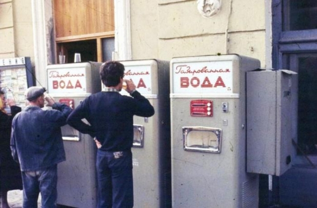 История вендингового автомата (4 фото)