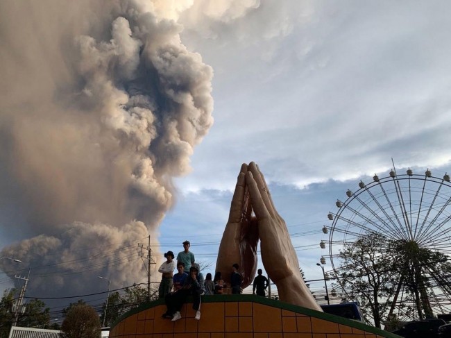 Извержения вулкана Тааль на Филиппинах