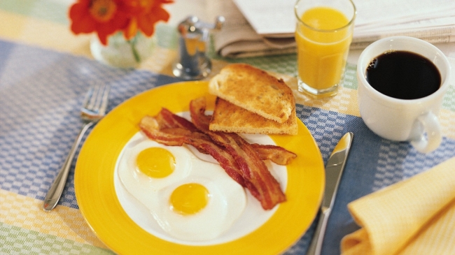 Почему завтрак называется завтраком, кушаешь то его сегодня