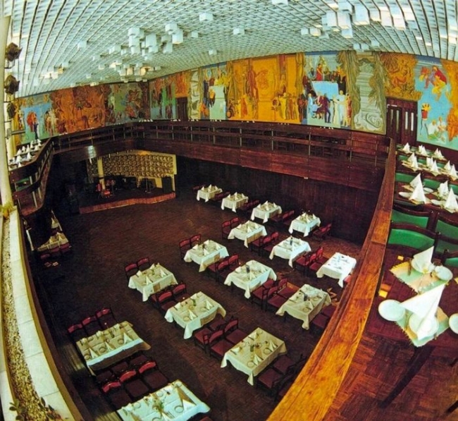 Ресторан «Уральские пельмени» в СССР