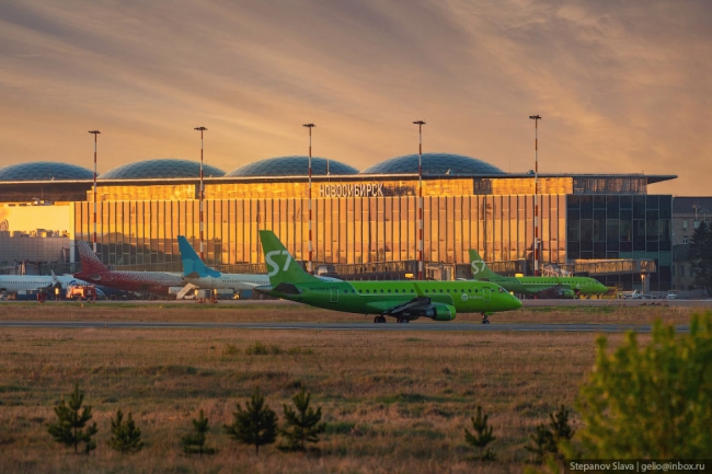 Аэропорт Толмачёво в Новосибирске