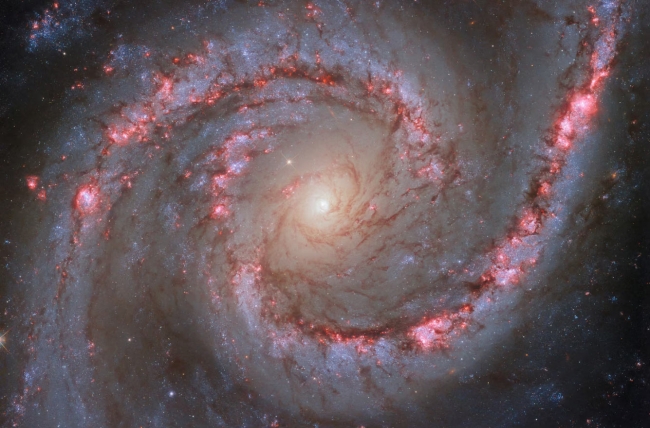Космический календарь телескопа Хаббл 2023
