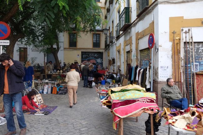 Прогудка по блошиному рынку в Испании