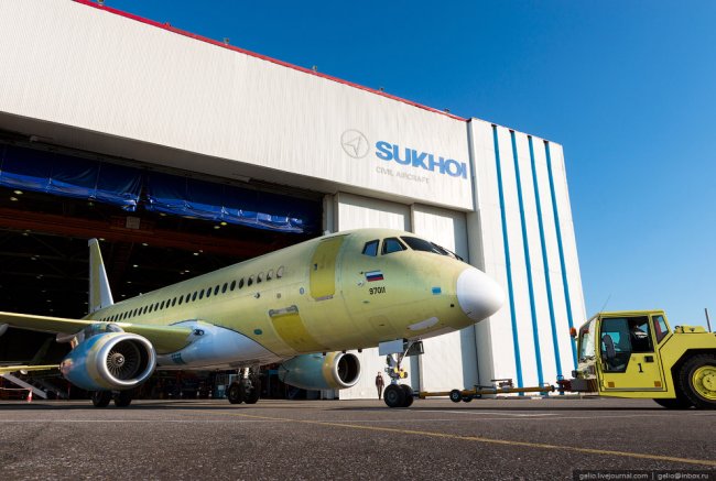 Производство самолетов Sukhoi Superjet 100
