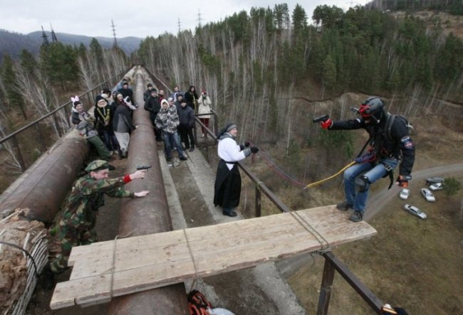 Экстремальные развлечения людей в разных уголках м