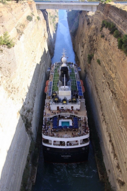 Самый удивительный канал, расположенный в Греции
