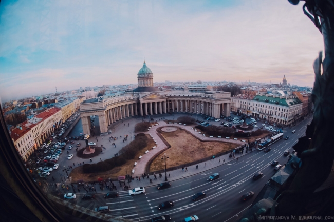 Дом Зингера и офис Вконтакте