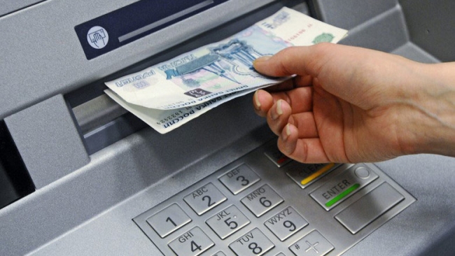 Власти намерены запретить обналичивание средств с электронных карт и кошельков